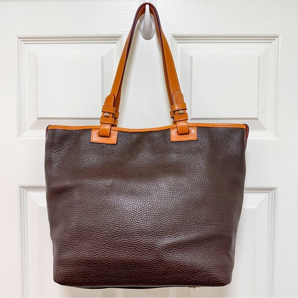 Dooney & Bourke Pebble Grain Large Convertible Shopper Tote Brown Tan Trim NWOT - Picture 5 of 12